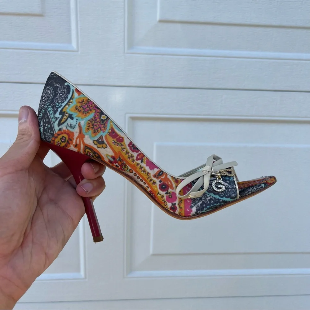 AMAZING GUESS BY MARCIANO HIGH HEELS - Picture 2 of 11